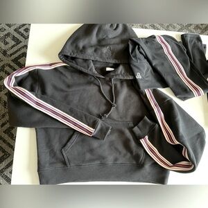 ARITZIA TNA cropped hoodie with matching leggings